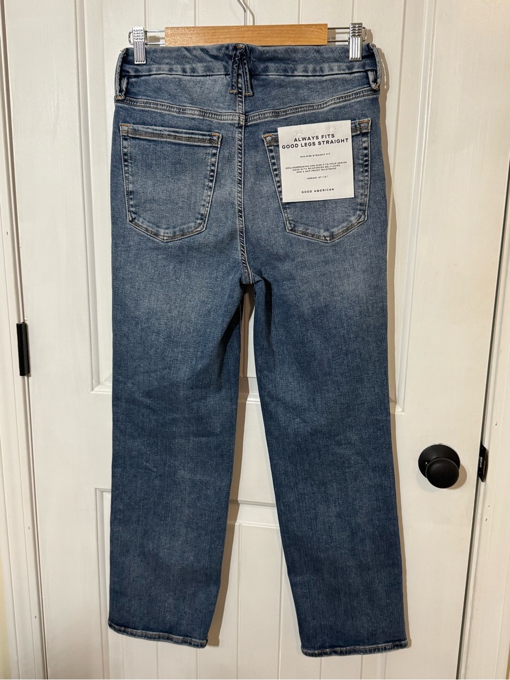 Good American Always Fit Straight Legs Jeans - Classic Mid Rise - Mid Wash - Picture 2 of 5